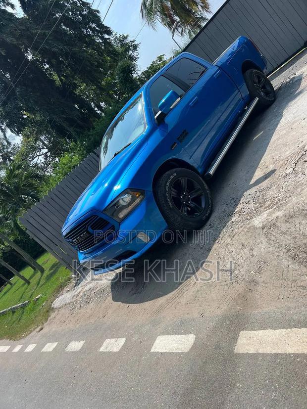 Dodge RAM 2018 Blue