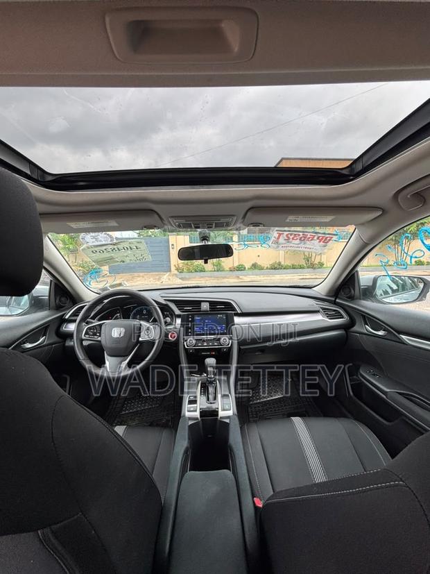 Honda Civic EX-L Sedan 2018 Gray