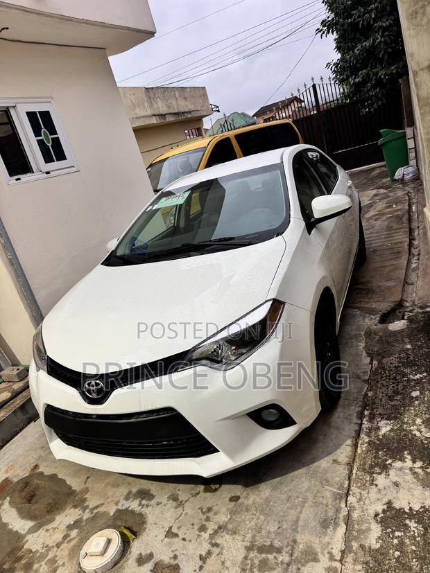 Toyota Corolla 2016 White