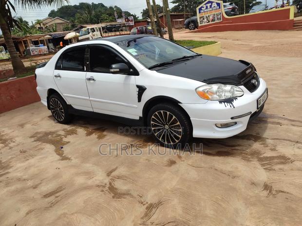 Toyota Corolla 2026 White