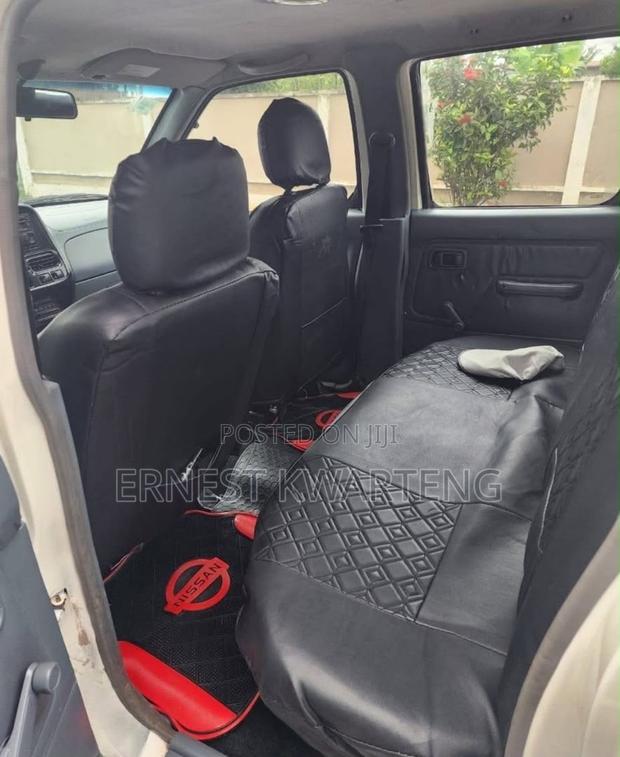 Nissan Hardbody 2021 White