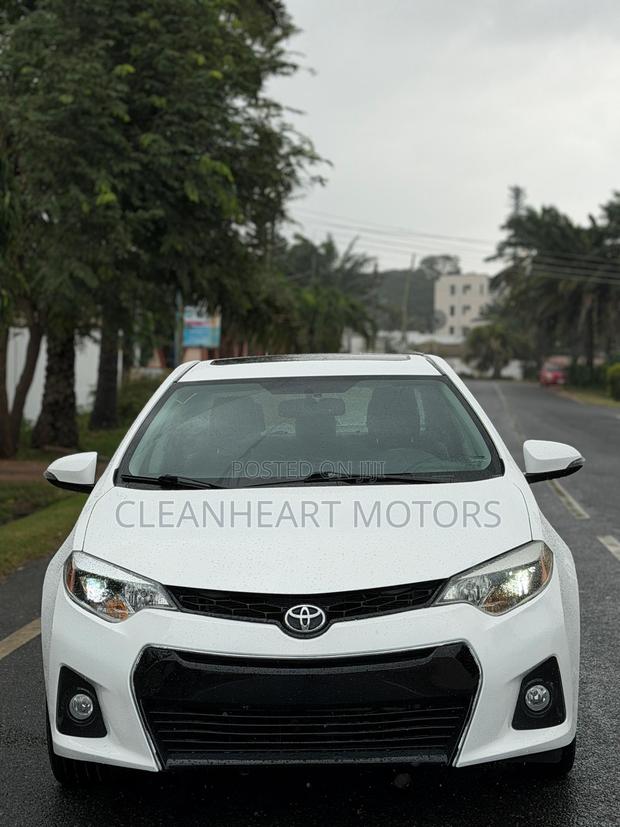 Toyota Corolla 2016 White