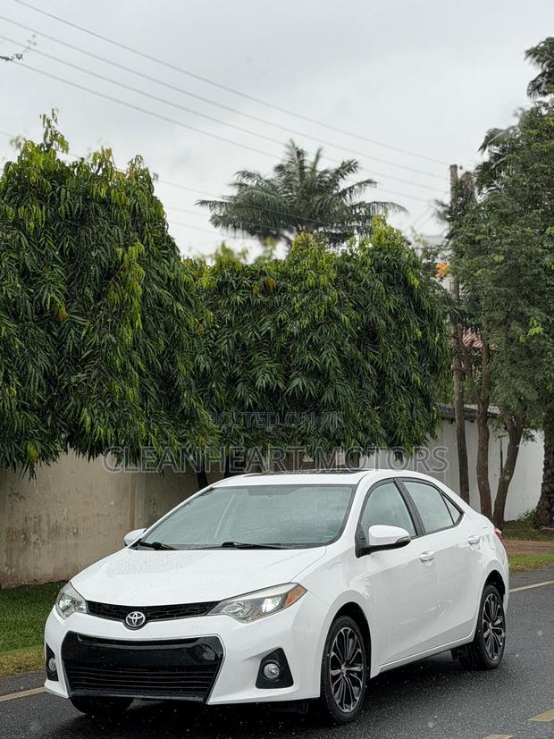Toyota Corolla 2016 White