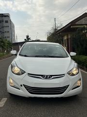 Hyundai Elantra Limited Sedan FWD (1.8L 4cyl 6A) 2016 White for sale