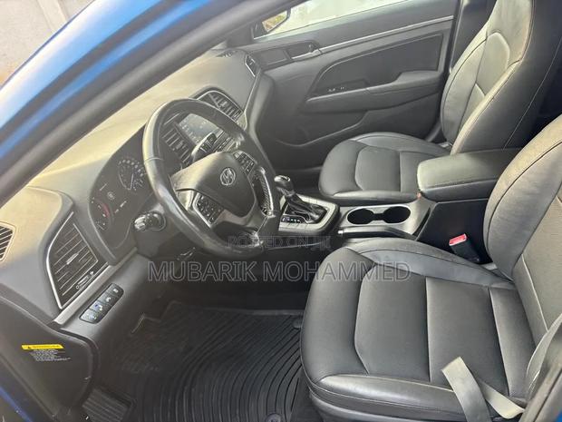 Hyundai Elantra 2018 Blue