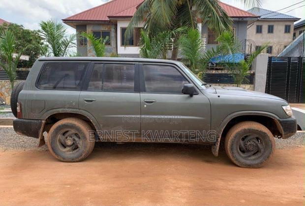 Nissan Patrol 2009 Green