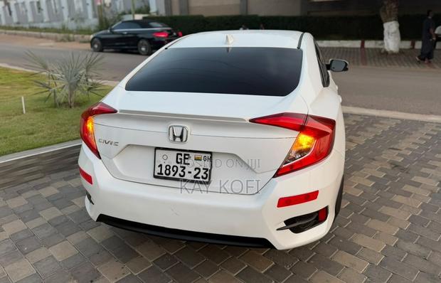 Honda Civic EX-T 4dr Sedan (1.5L 4cyl) 2017 White