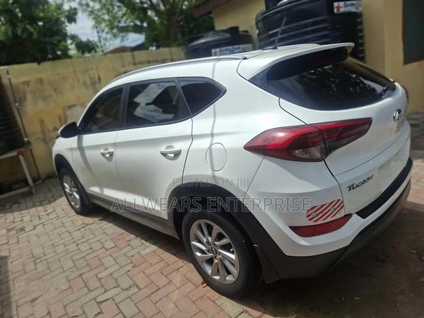 Hyundai Tucson 2017 Off white