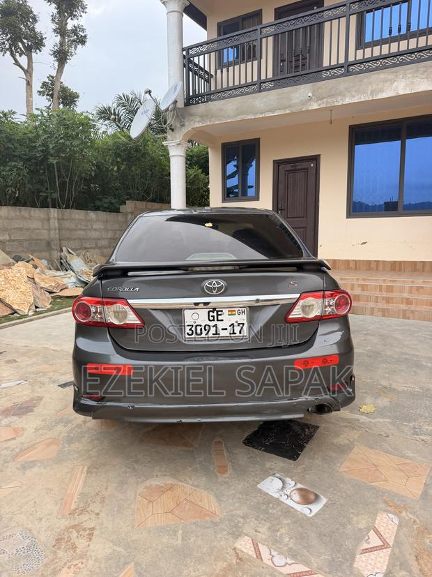 Toyota Corolla S 4dr Sedan (1.8L 4cyl 4A) 2012 Gray
