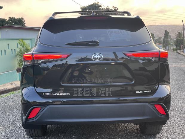 Toyota Highlander XLE 2022 Black