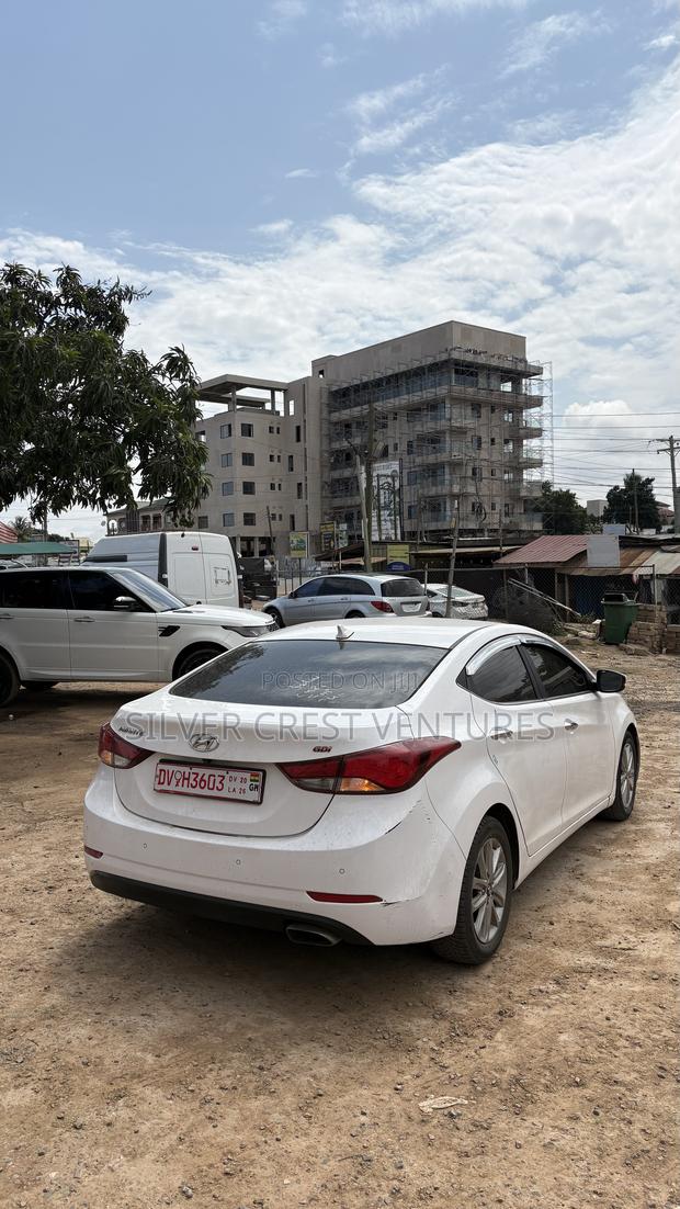 Hyundai Avante 2013 White