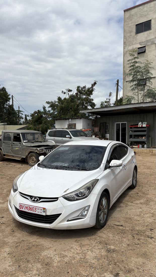 Hyundai Avante 2013 White
