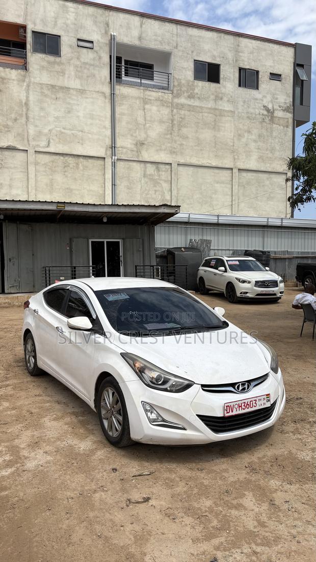 Hyundai Avante 2013 White