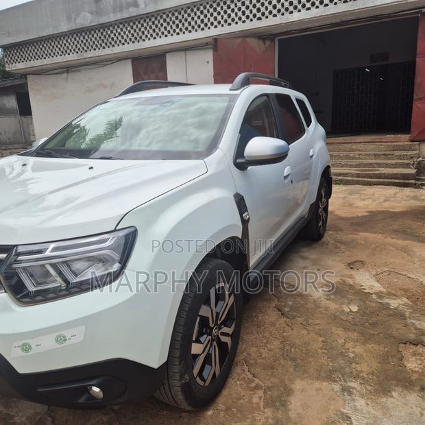 Renault Duster 2025 White
