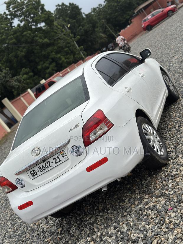 Toyota Yaris 2012 White