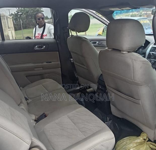 Ford Explorer 2015 Silver