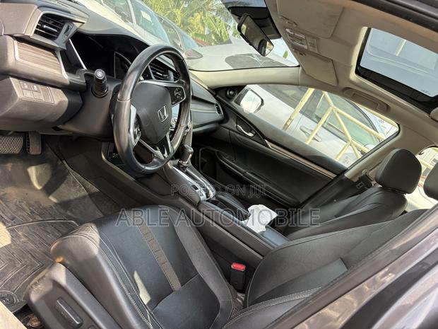 Honda Civic Touring Sedan 2020 Gray