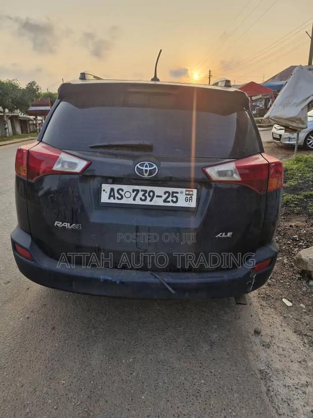 Toyota RAV4 2014 Blue