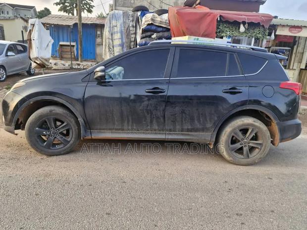 Toyota RAV4 2014 Blue