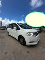 Honda Stepwgn 2012 White for sale