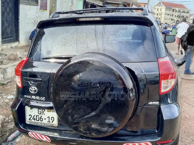 Toyota RAV4 2010 Black