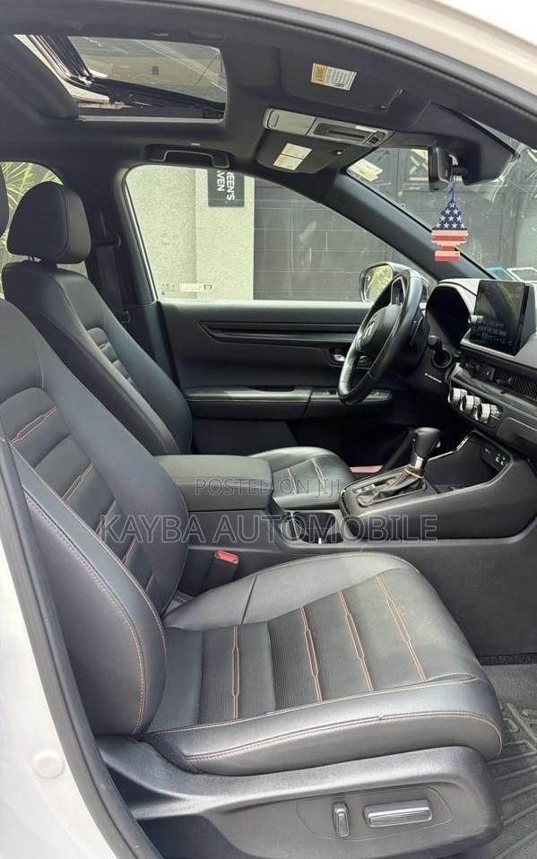 Honda CR-V 2024 White