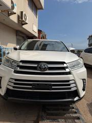 Toyota Highlander LE 2019 White for sale