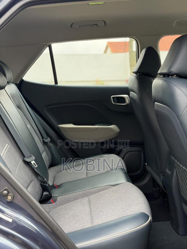 Hyundai Venue 2021 Blue