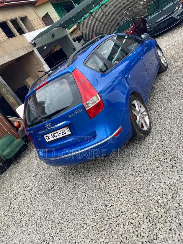 Hyundai Elantra Touring SE Automatic 2010 Blue