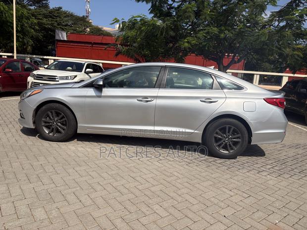 Hyundai Sonata Limited 2.0T 4dr Sedan (2.0L 4cyl Turbo 6A) 2015 Gray