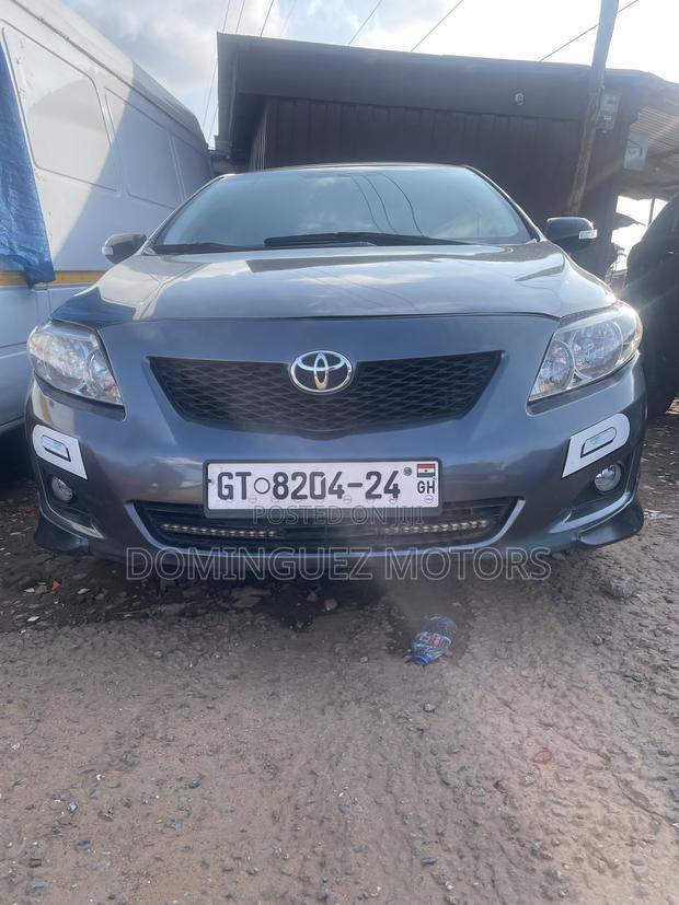 Toyota Corolla 2011 Gray