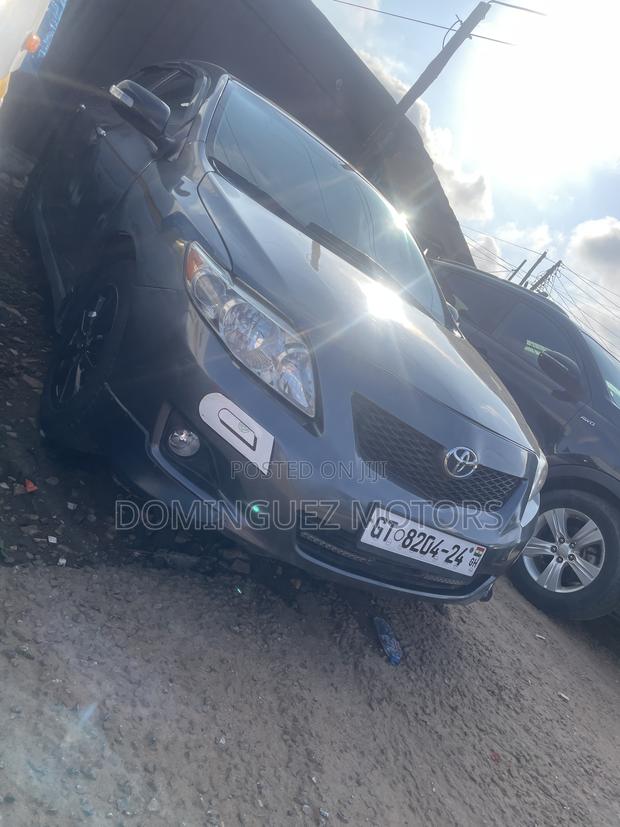 Toyota Corolla 2011 Gray