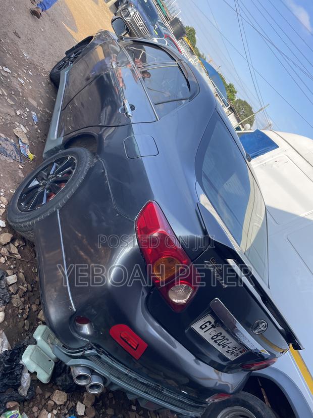 Toyota Corolla 2011 Gray