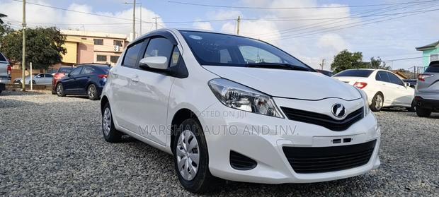 Toyota Vitz 2012 White