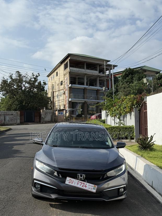 Honda Civic Touring Sedan 2019 Gray