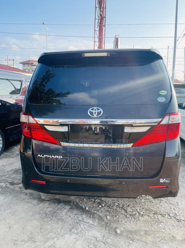 Toyota Alphard 2.4 Petrol AWD 2013 Black