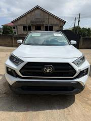 Toyota RAV4 LE AWD 2019 White for sale