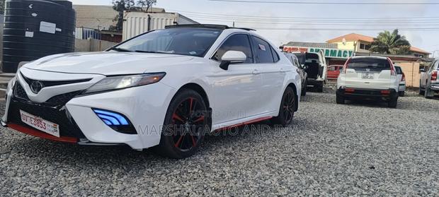 Toyota Camry 2019 White