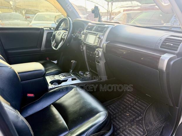 Toyota 4-Runner Limited Nightshade 4x4 2019 Silver