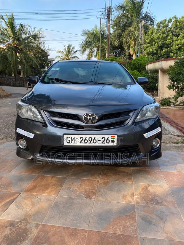 Toyota Corolla L 4dr Sedan (1.8L 4cyl 5M) 2013 Gray