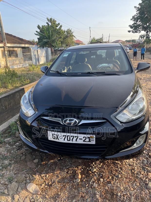 Hyundai Accent 2012 Black