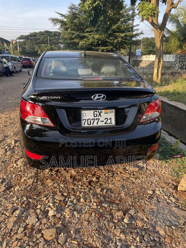 Hyundai Accent 2012 Black