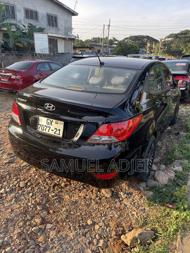Hyundai Accent 2012 Black