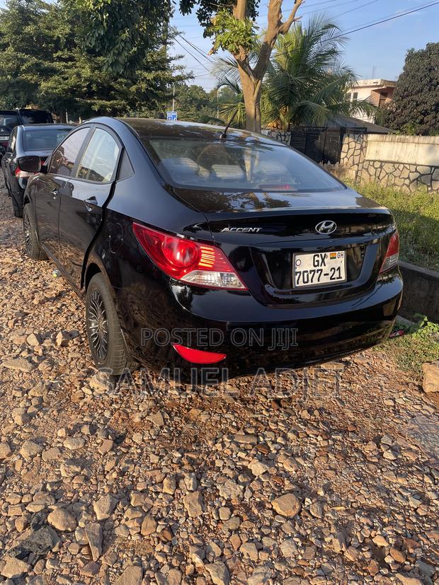 Hyundai Accent 2012 Black