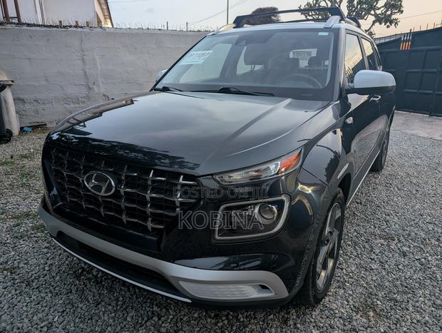 Hyundai Venue 2021 Blue