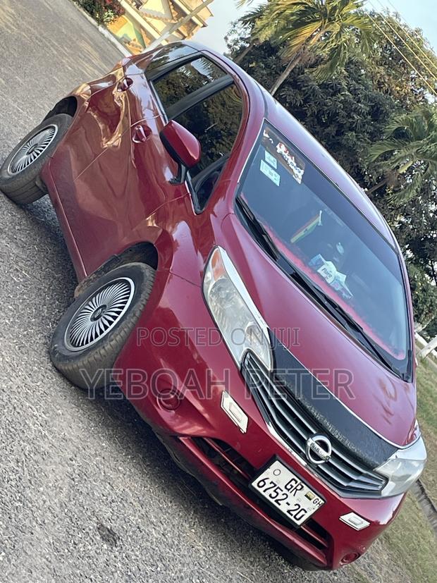 Nissan Versa 2014 Red