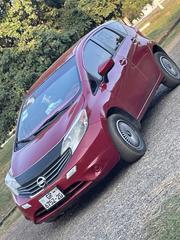 Nissan Versa 2014 Red for sale