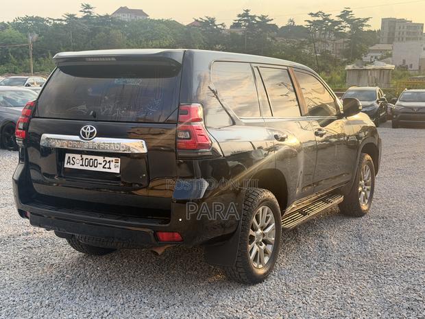 Toyota Land Cruiser 3.5 Petrol 4WD 2021 Black