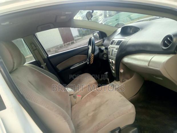Toyota Belta 2010 White