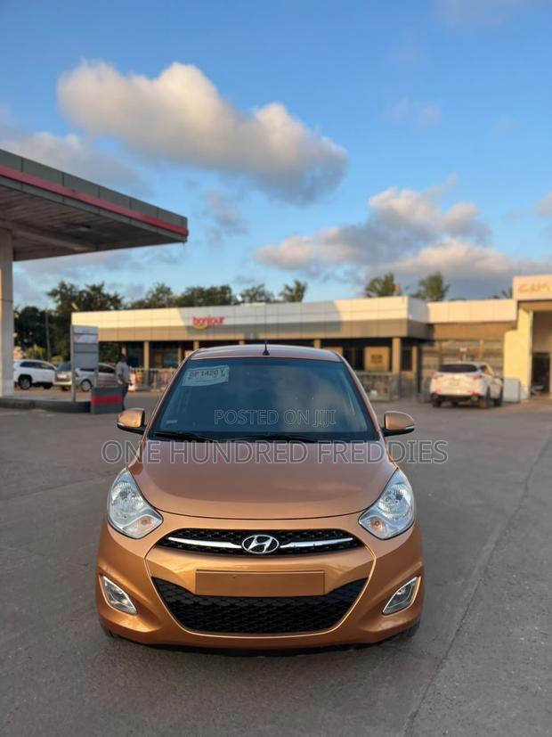 Hyundai I10 2010 Gold